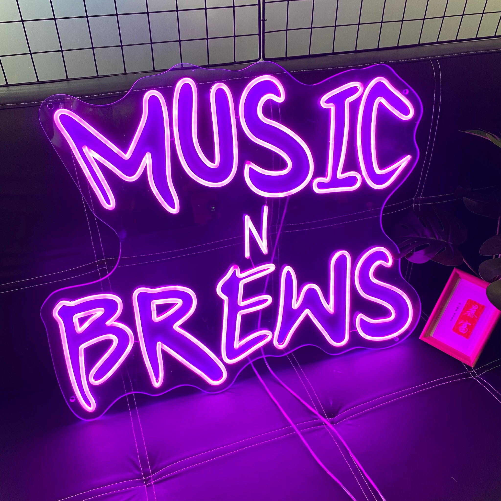 Custom Neon Sign,Purple Neon lights,Music Bars Wall Decor Art,Music Enthusiasts Home Decor, Ideal for music Venues and Cafés