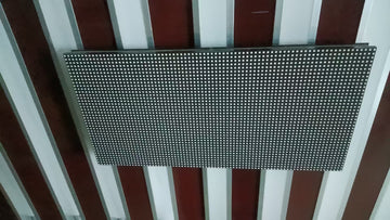 LED screen size 176*32cm   P2.5