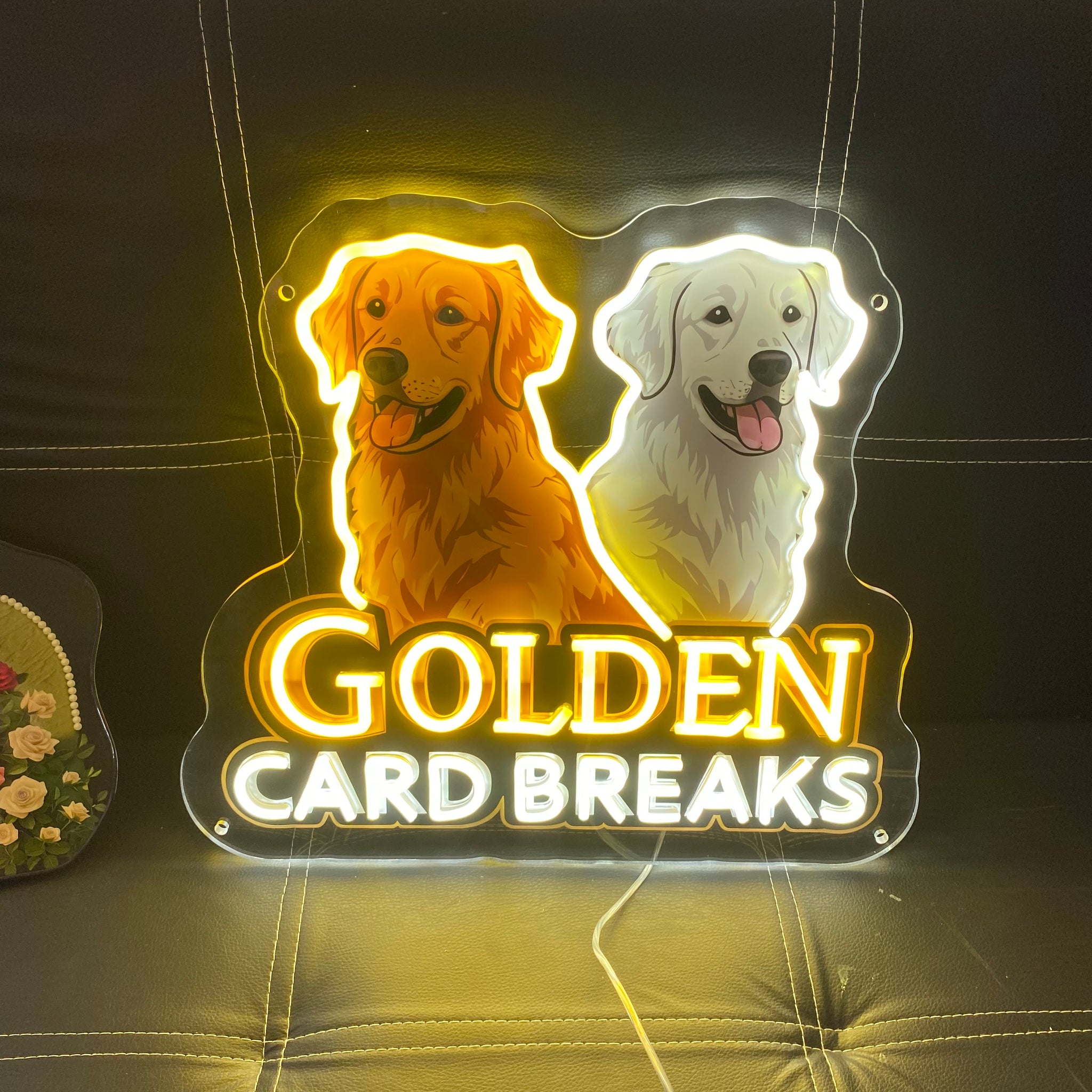 Custom LED Neon Sign with Golden Retriever Design – Yellow & White Dog Logo Light for Pet Store, Card Breaks Room, Dog Lover Gift, Pet Café Wall Decor – Personalized Brand Neon Sign