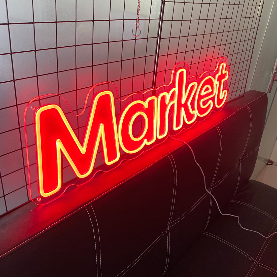 Market Neon Sign Red LED Light – Vintage Style Custom Neon Sign for Farmers Market, Grocery Store, Food Truck, Cafe, Shop Window Display, Business Wall Decor, Open Sign Vibes