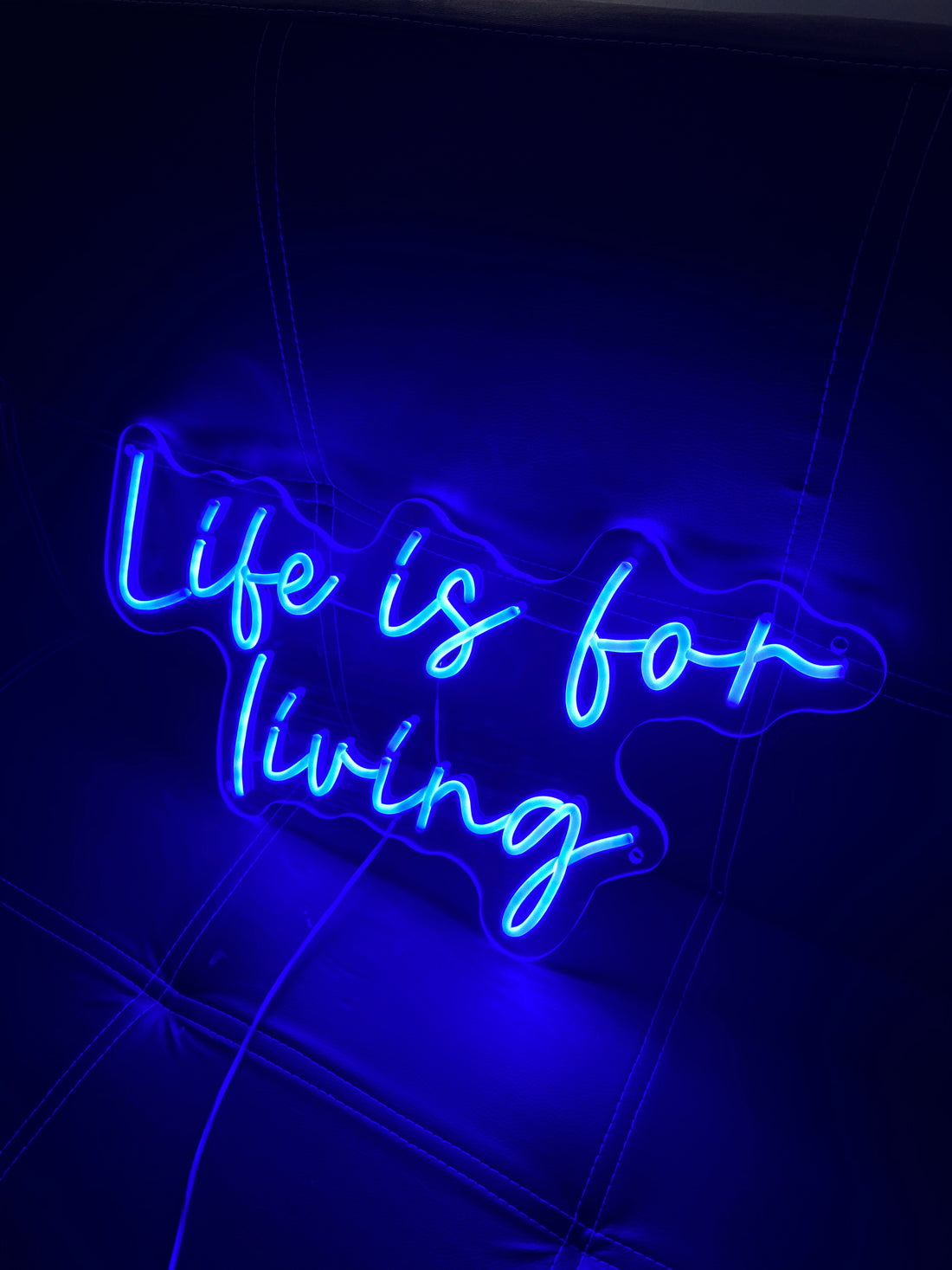 Life Is For Living Neon Sign – LED Wall Light for Bedroom, Living Room, Office, Inspirational Quote Decor, Aesthetic Mood Lighting, Custom Color Neon Light for Positive Vibes